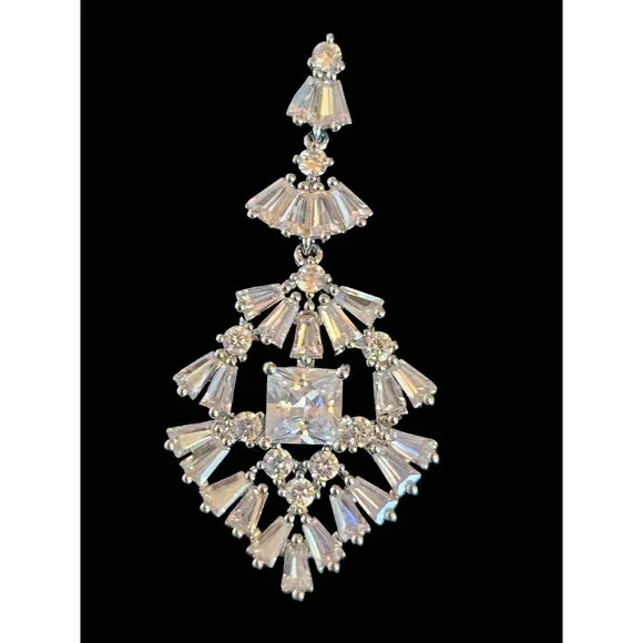 NWOT Silver/Crystal Triangle Earring - Picture 2 of 3